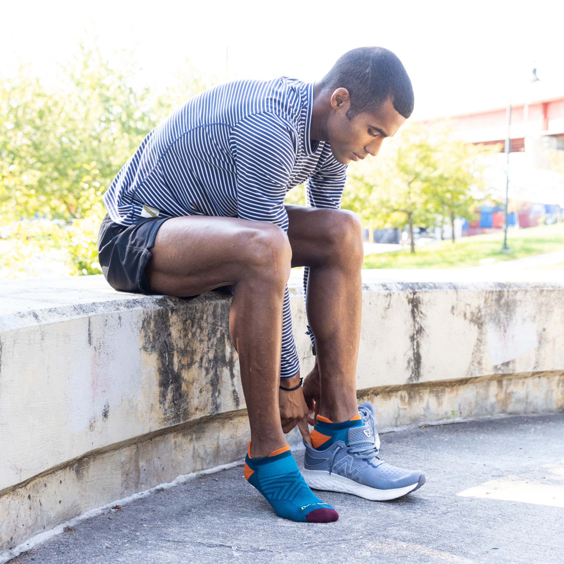 Men's Run No Show Tab Cushioned Ultra-Lightweight Running Socks - Image 19